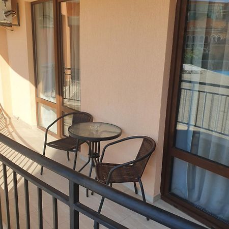 Private Apartment In Star Dreams Complex Sveti Vlas Eksteriør bilde