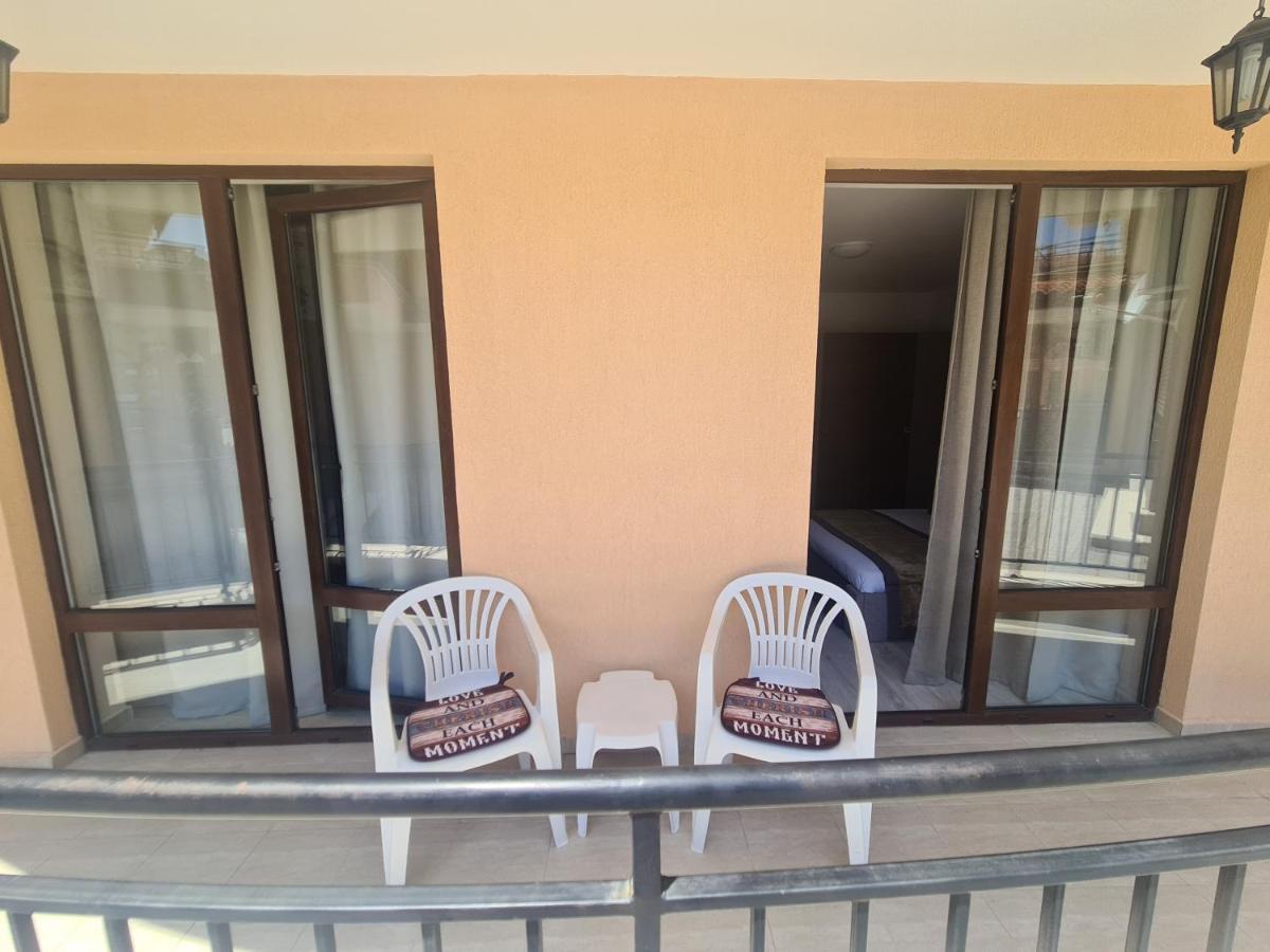 Private Apartment In Star Dreams Complex Sveti Vlas Eksteriør bilde