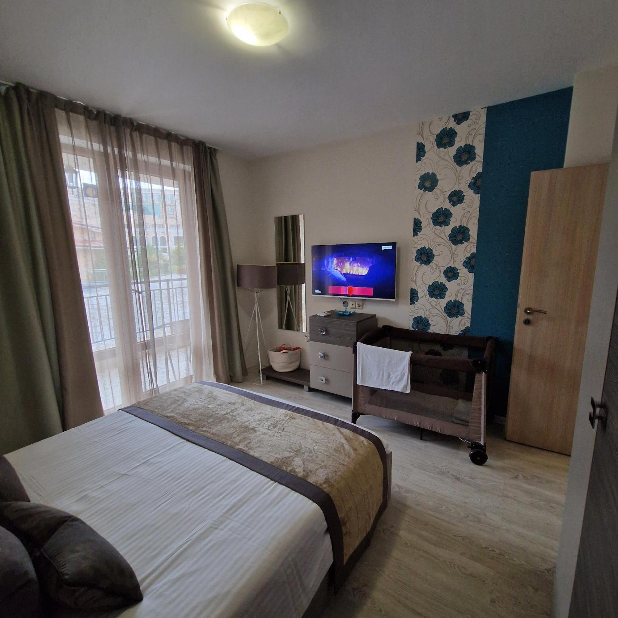 Private Apartment In Star Dreams Complex Sveti Vlas Eksteriør bilde